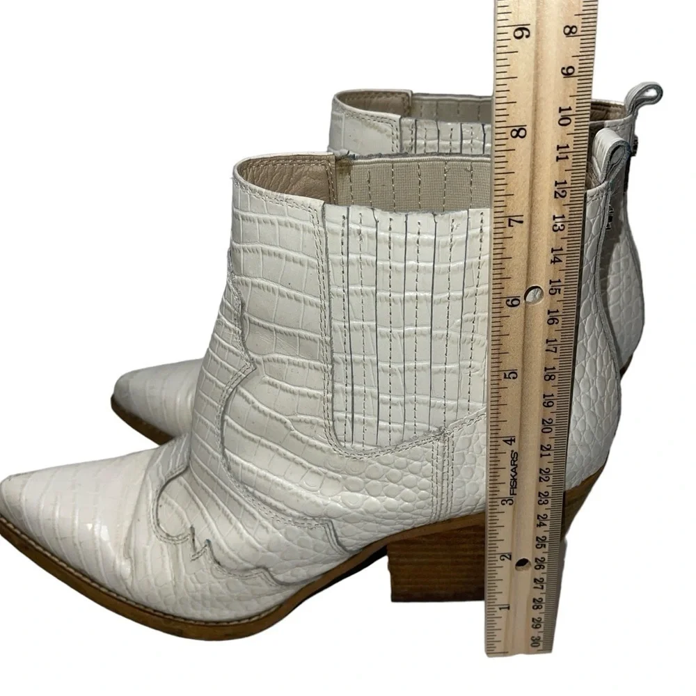 Sam Edelman Women's Ankle Booties Size 10M "Winona" White Leather Slip On - Picture 8 of 11